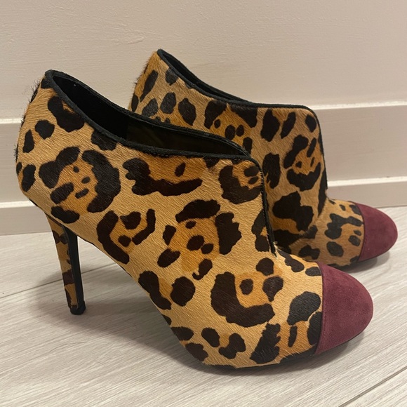 Jessica Simpson cheetah ankle boots!! - Picture 2 of 2